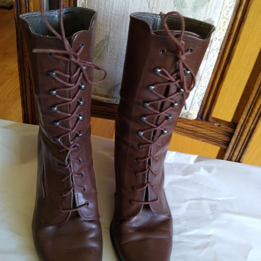 Women's boots